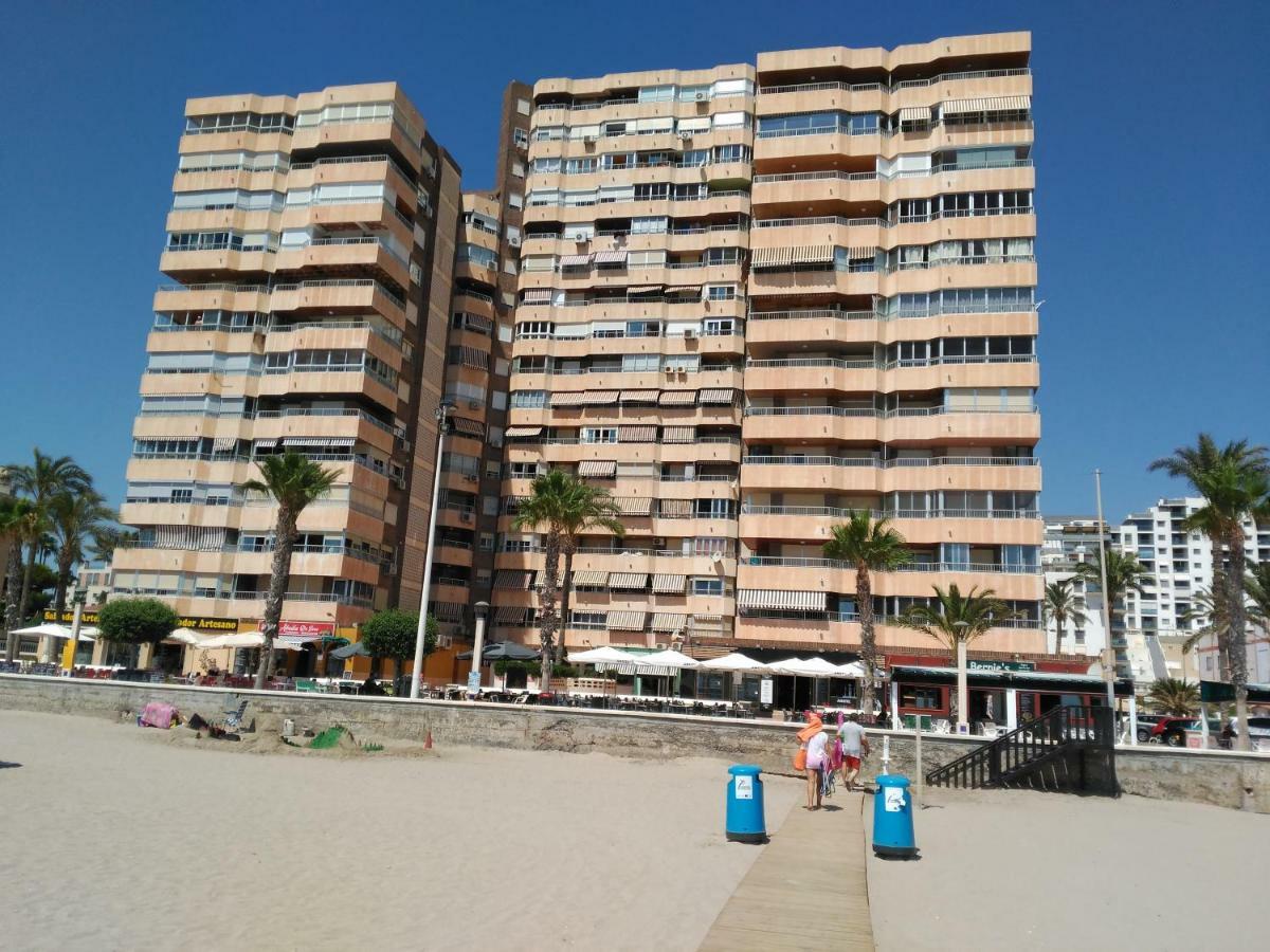 Apartment First Line Beach إل كامبيلو المظهر الخارجي الصورة